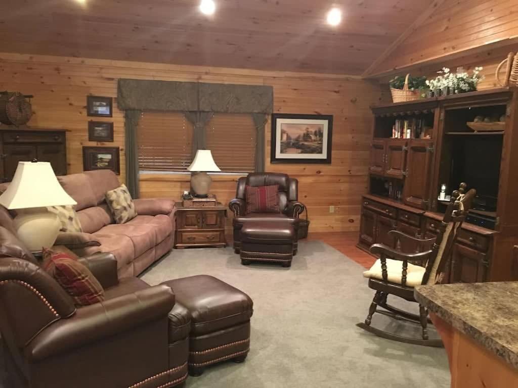 Tn State Parks Open! Hikes, Waterfalls, Firepits! Spencer Екстериор снимка